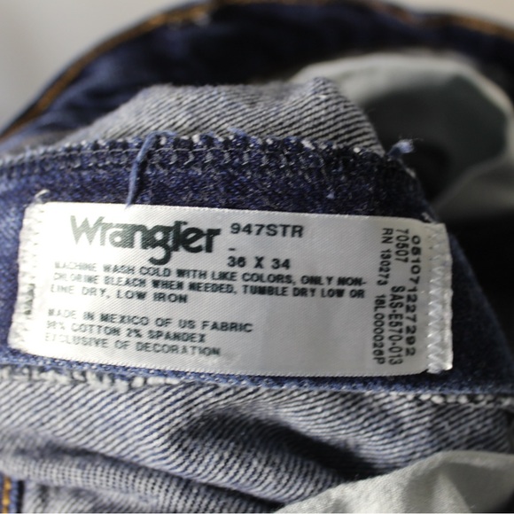 Vintage wrangler jeans size 36 x 34 medium wash - Picture 4 of 4